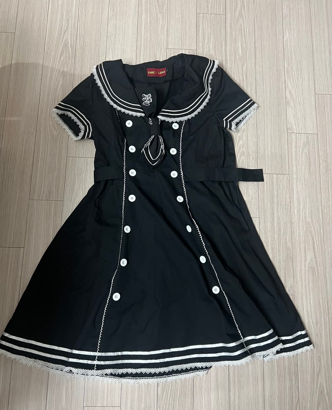 바디라인 블랙 세일러 원피스 상품이미지1