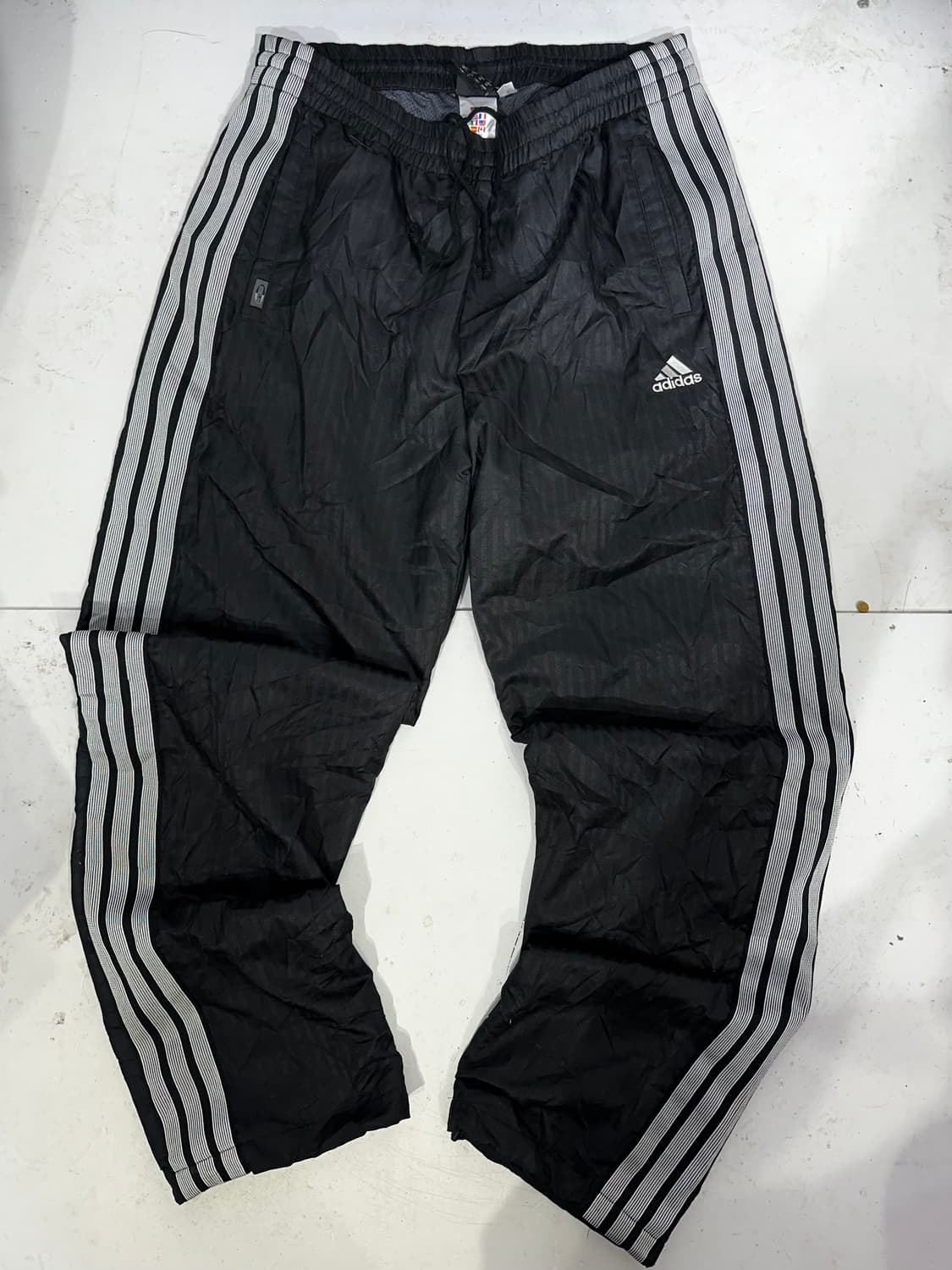 아디다스 블랙 그레이 삼선 와이드 트랙 팬츠 XL 상품이미지4