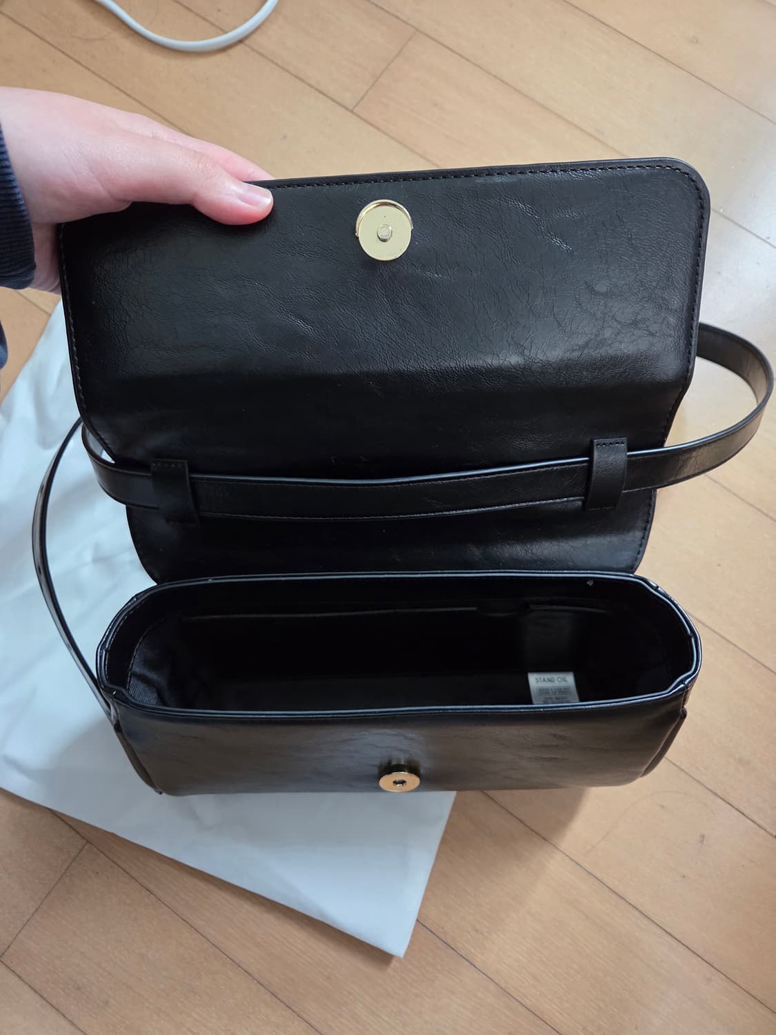 A급 스탠드오일 버터백 블랙 숄더백 파인드카푸어 미닛뮤트 상품이미지5