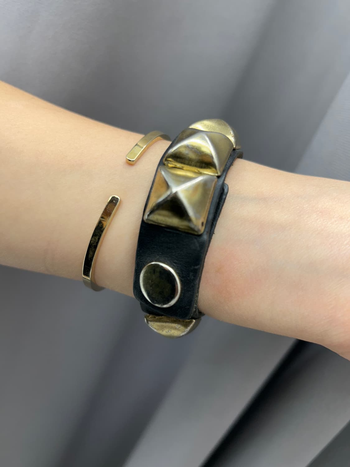 골드스터드 레더팔찌 상품이미지2