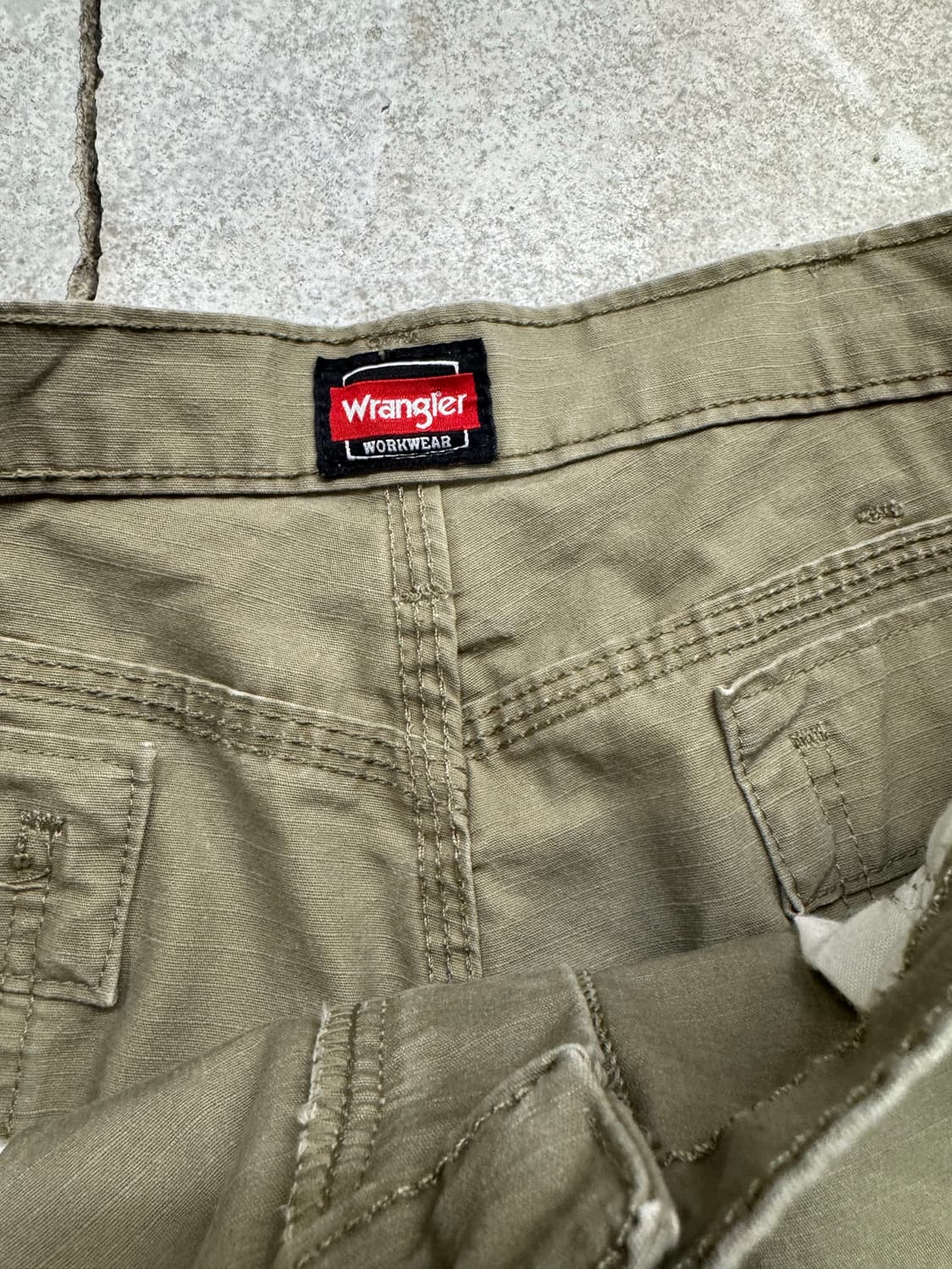 랭글러 립스탑 더블니 워크팬츠 상품이미지3