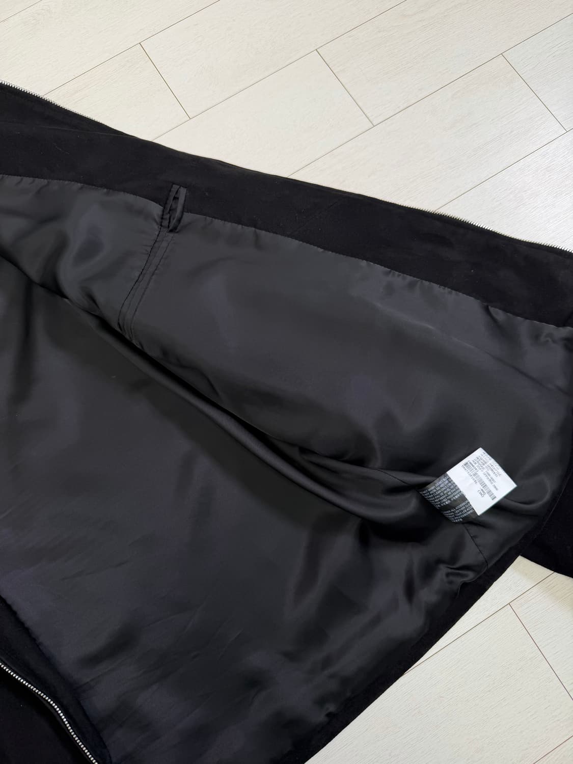 띠어리 양가죽 자켓 L 사이즈   블랙색상  상태 9.2/10  실물 정 상품이미지2