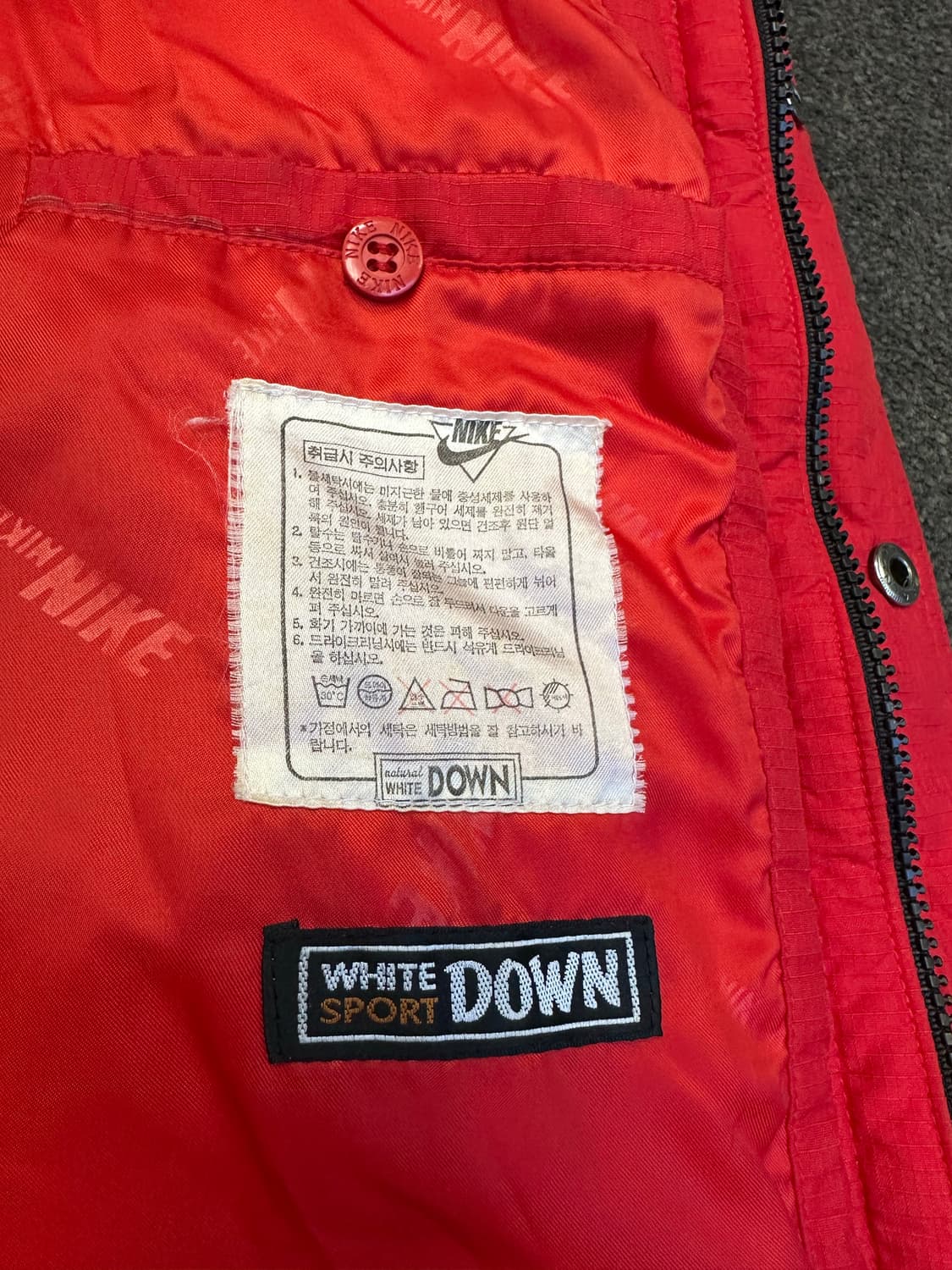 나이키 ACG 오리털 패딩 조끼 M 상품이미지9
