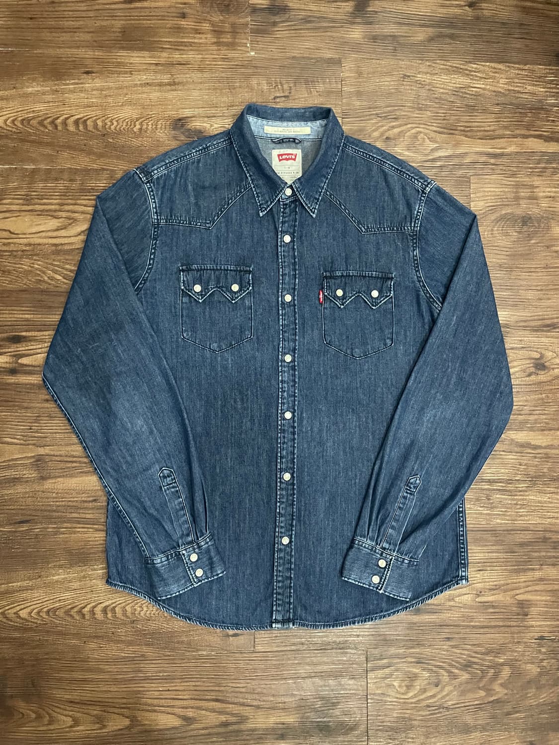 리바이스 Modern Fit 웨스턴 데님 셔츠 상품이미지3