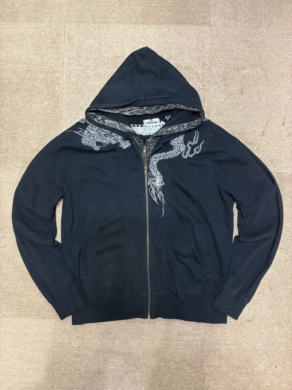 카라쿠리타마시 후드집업 상품이미지1