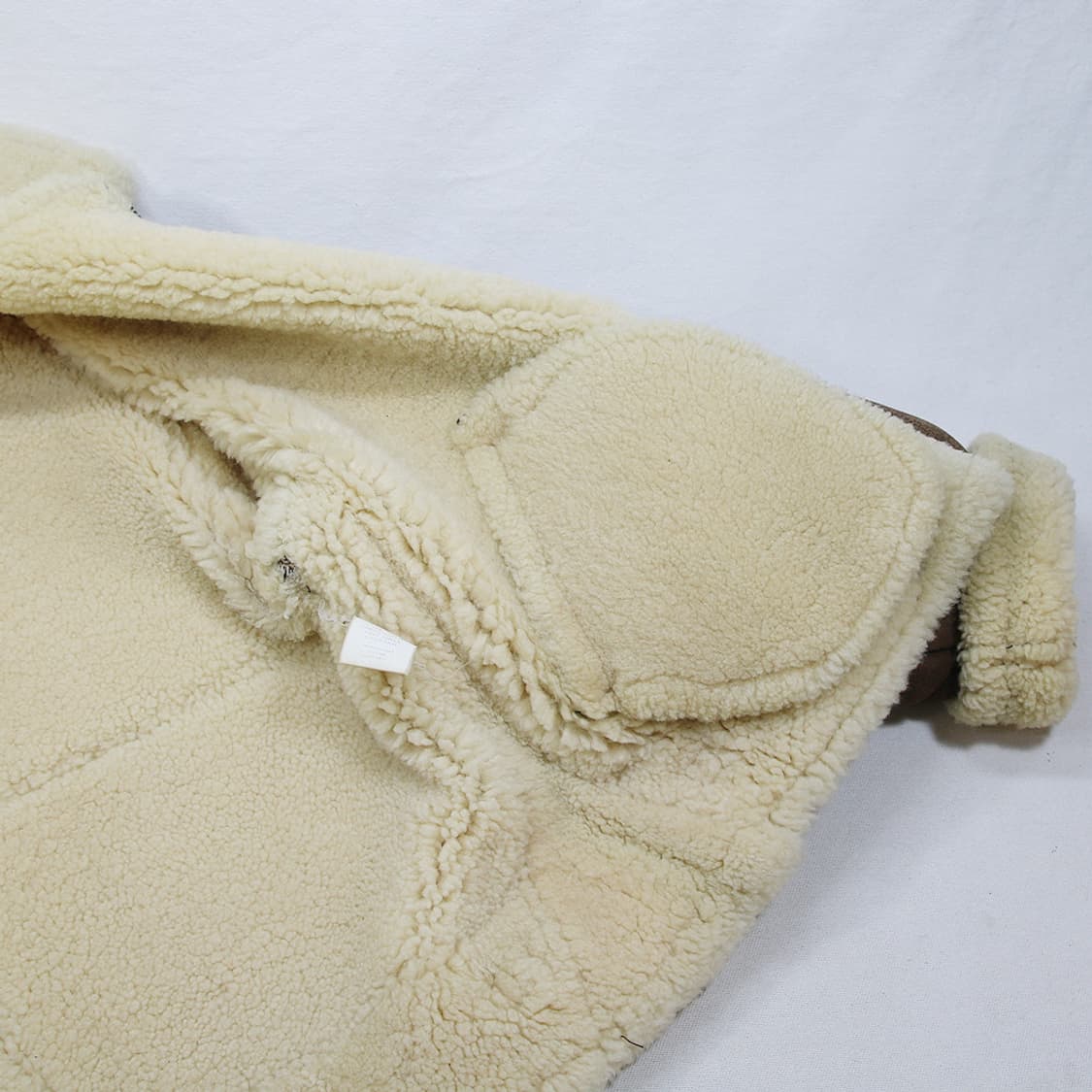 (착용컷) U.S.A.A.F. B-3 무스탕 (남성용 103) 상품이미지9