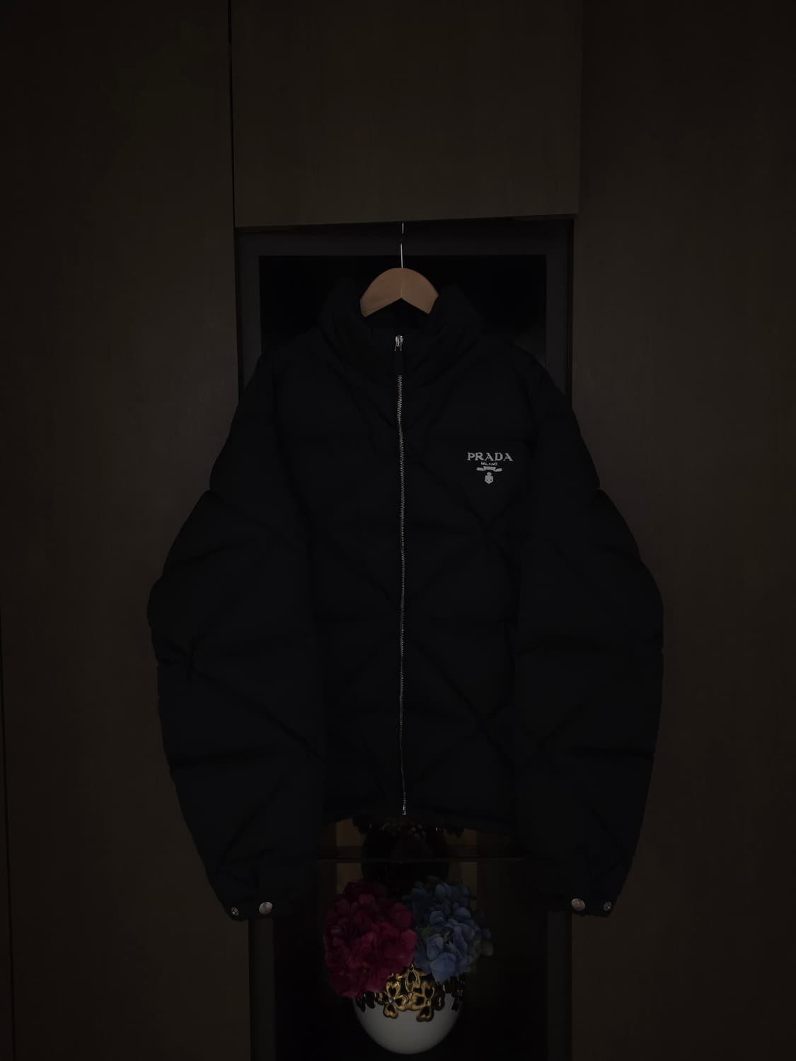 [XL] 프라다 리나일론 퀄팅 패딩 블랙(SGB803) 상품이미지2