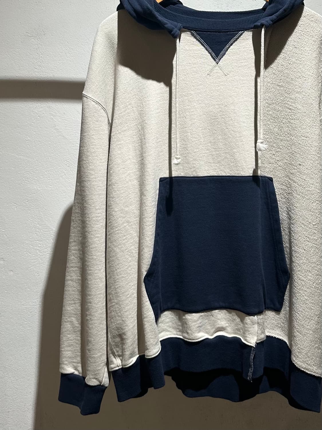 Name. Asymmetric Switching Hoodie 상품이미지6