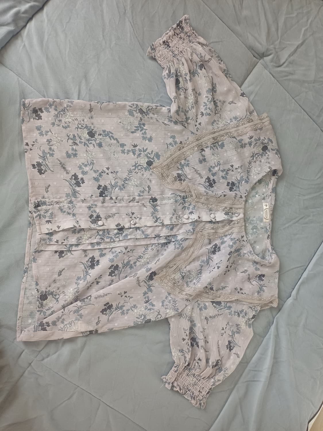 axes femme 엑시즈팜 꽃무늬 세라넥 여름 반팔 퍼프 블라우스 상품이미지2