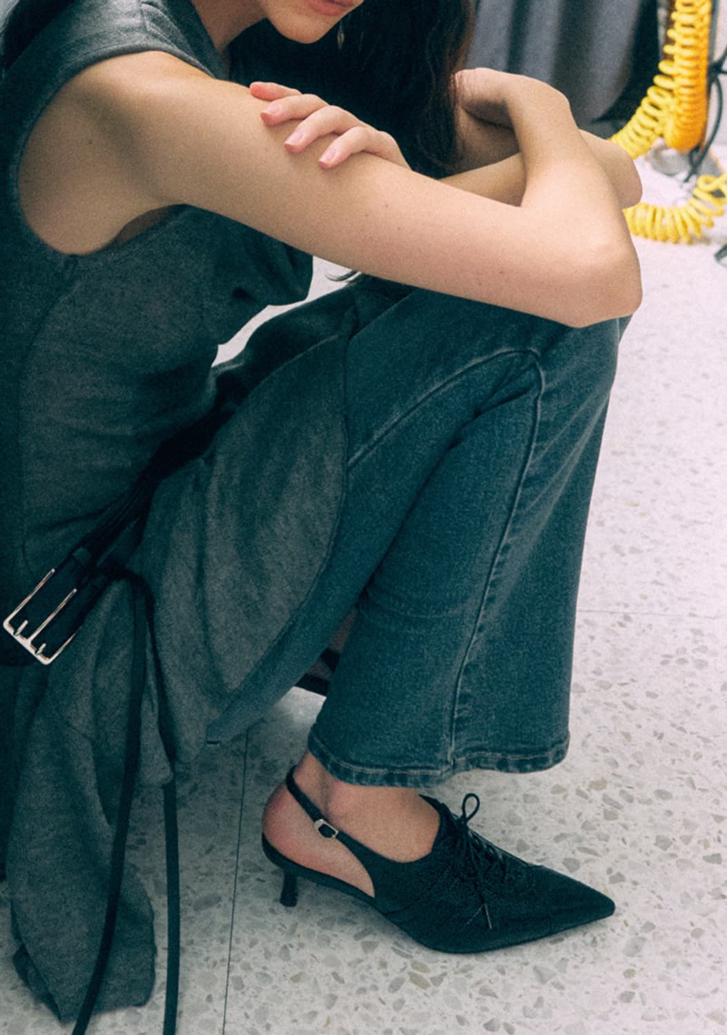 무드나잇 AIMEE  에이미 레이스업 키튼힐 펌프스 블랙225 상품이미지4