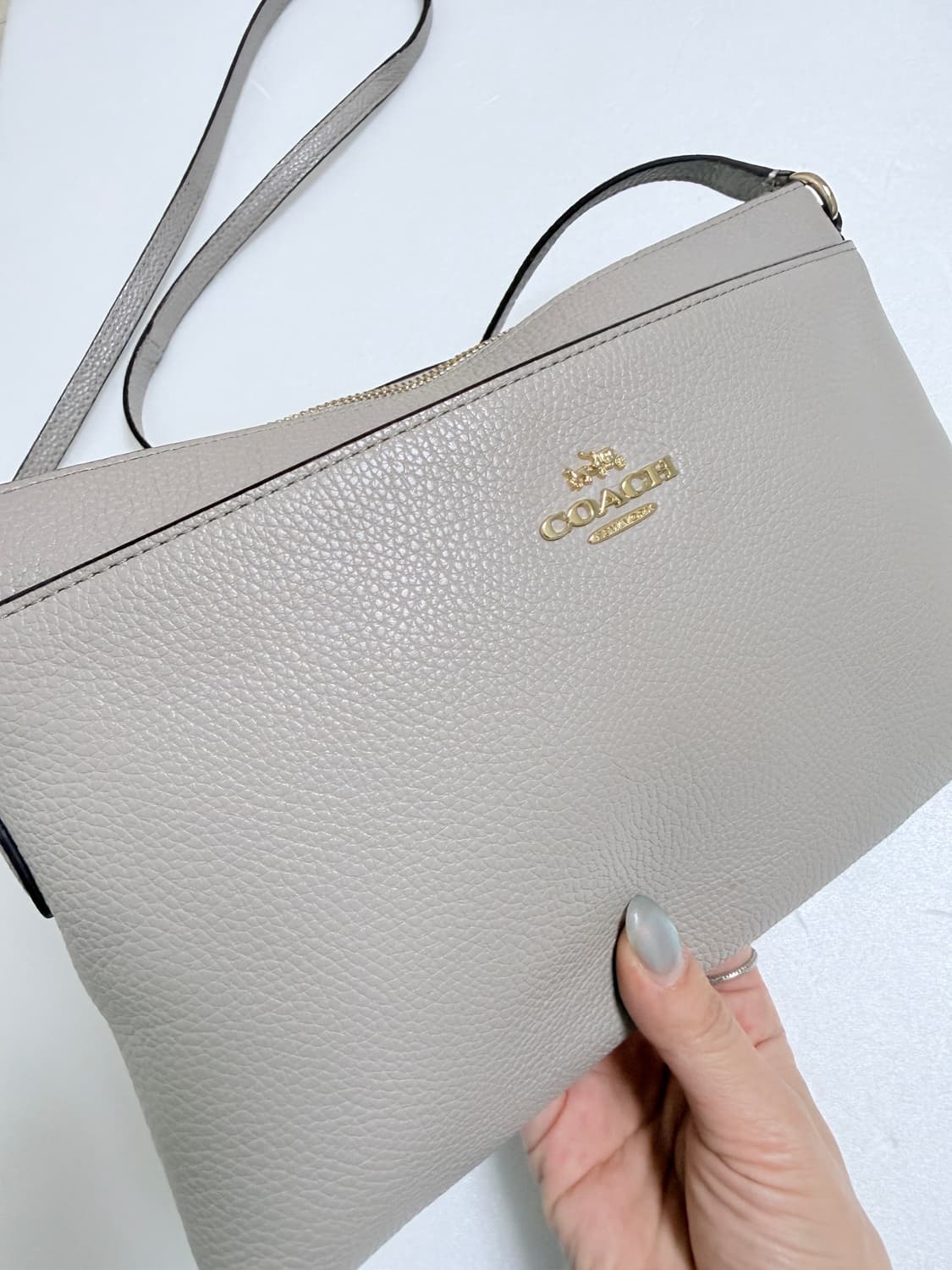 코치 정품 베이지 크로스백 / 슬림 미니백 / 데일리 추천 (상태최상) 상품이미지3