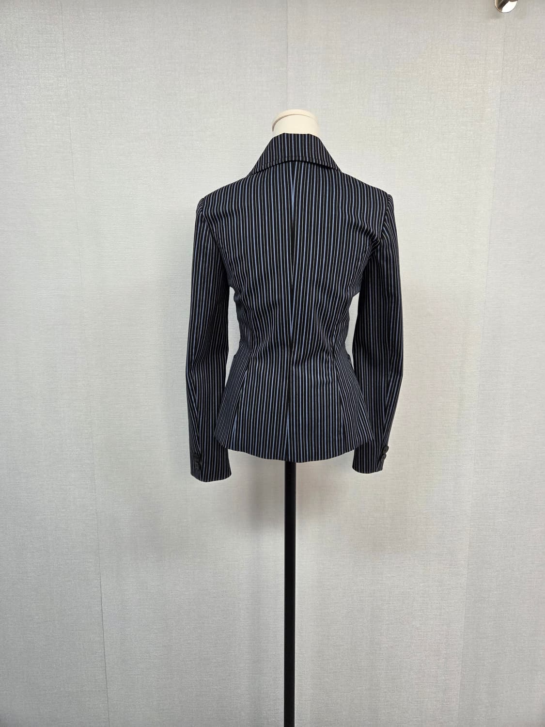 온앤온   스트라이프  여성자켓  상품이미지4