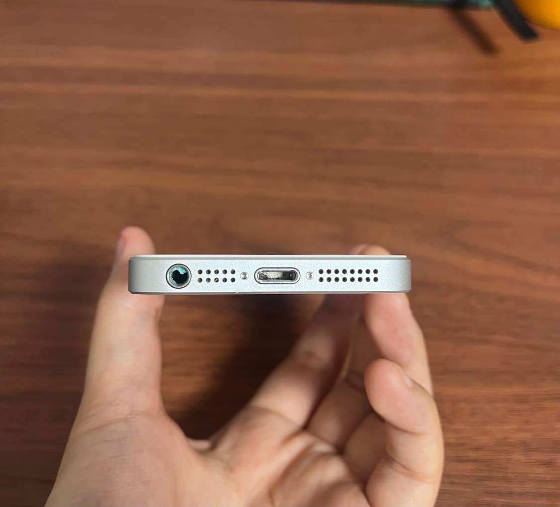 급처) 아이폰 se 128기가 실버 상품이미지7