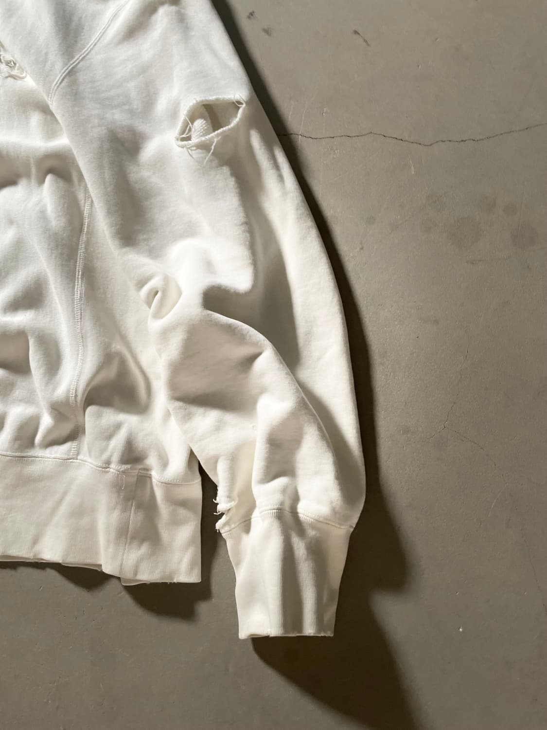 BED j.w. FORD  Distressed Hoodie 상품이미지3