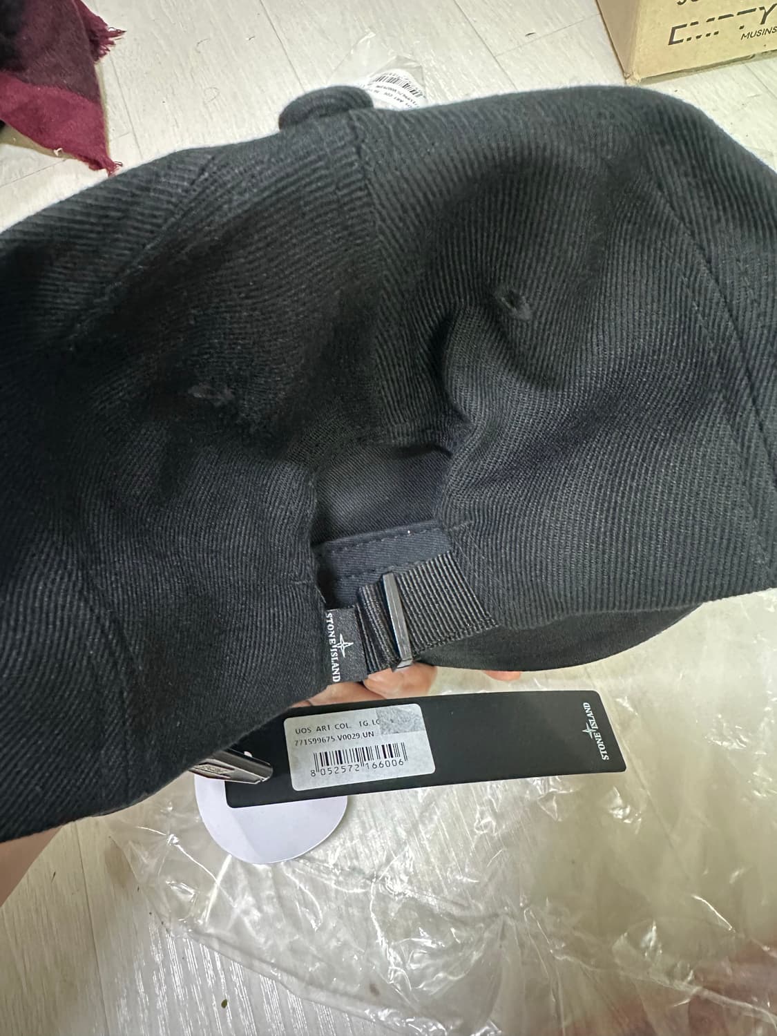 [OS] 스톤 아일랜드 99675 6-패널 캡 블랙 상품이미지7