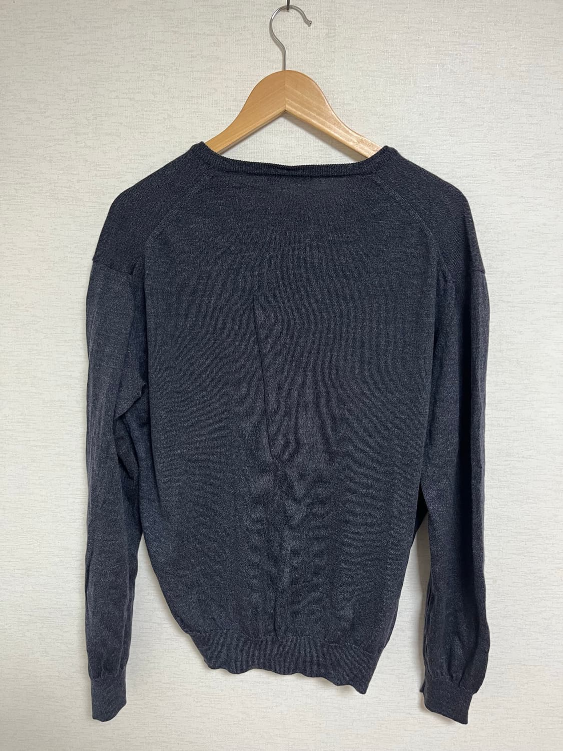 에르메네질도 제냐 라나울 브이넥 니트 상품이미지3