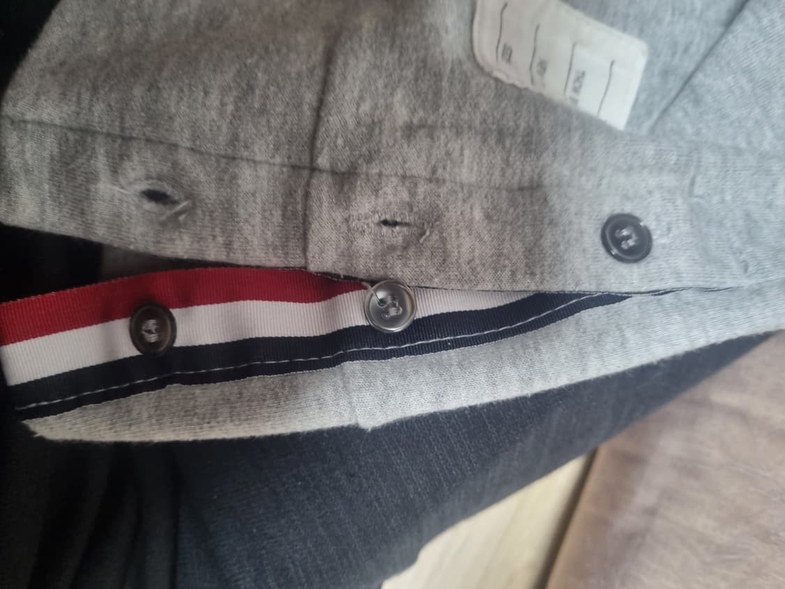 특가급처)톰브라운 맨투맨.  M/L 상품이미지5