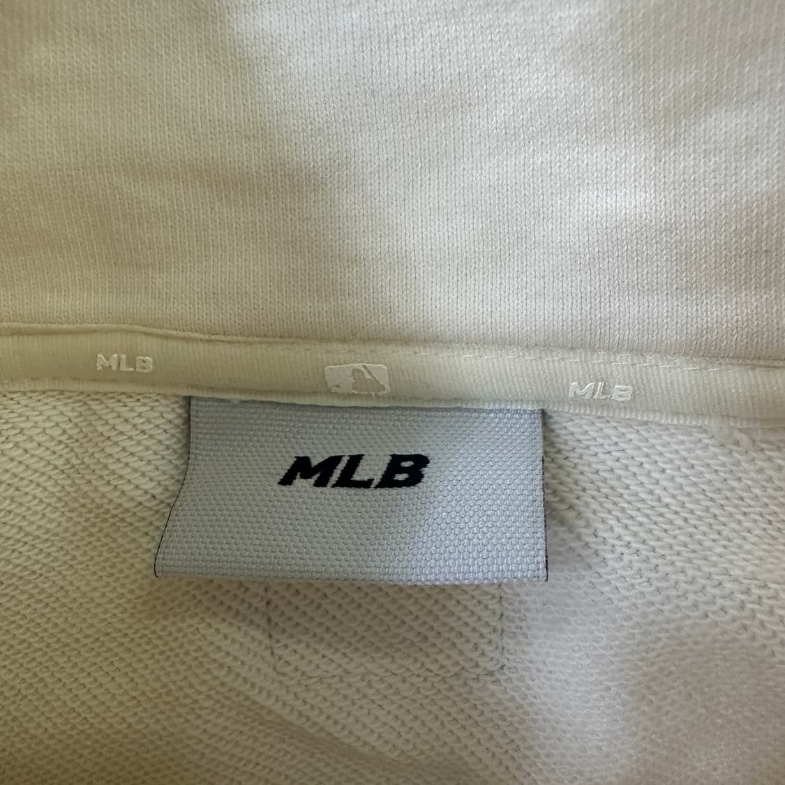 S 엠엘비 씸볼 테이프 하이넥 집업 0413D 상품이미지2