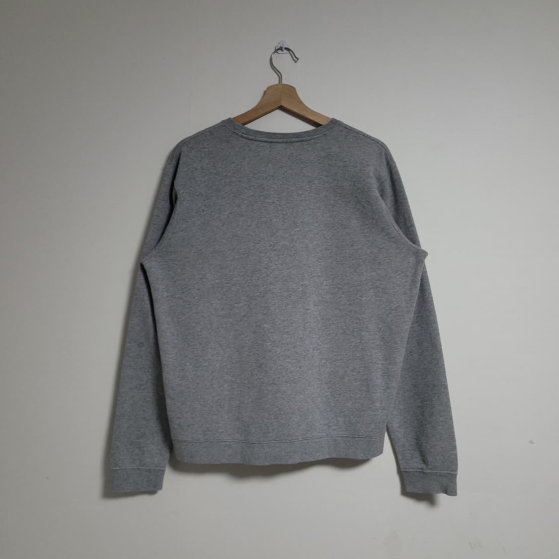 (L) NIKE 나이키 스우시 맨투맨 그레이 약기모 상품이미지5