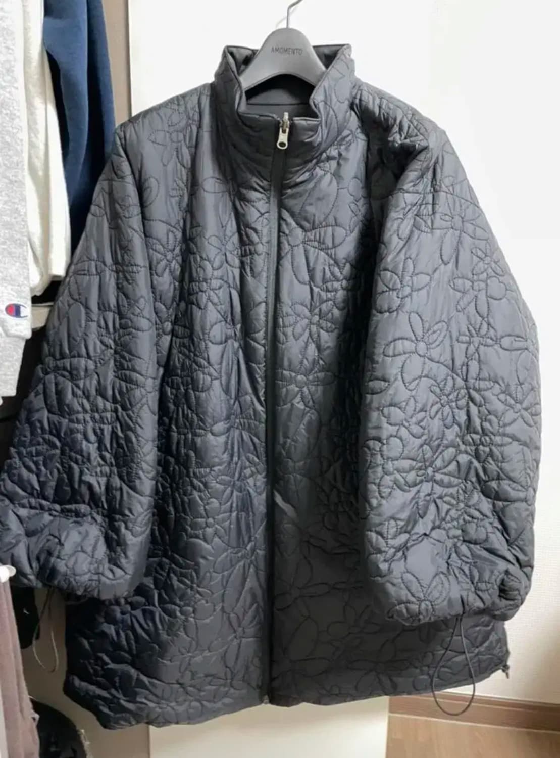 아모멘토 리버시블 플라워 퀼티드 점퍼  상품이미지2