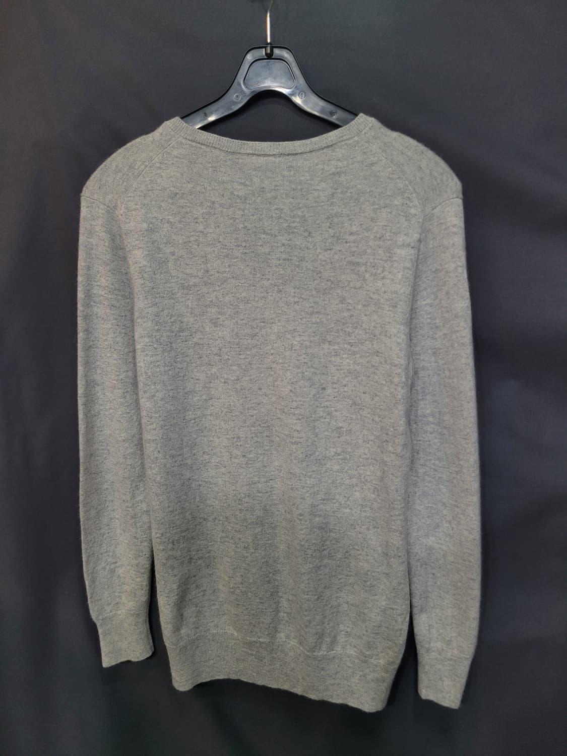 theory 띠어리 캐시미어 100% 브이넥 니트 상품이미지3