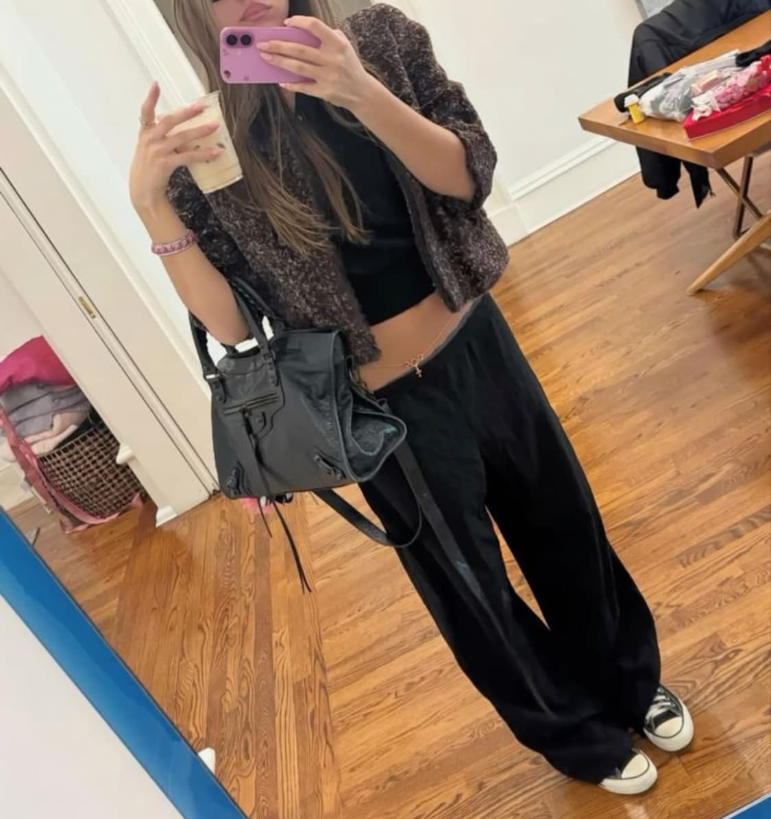 [A 정품] 발렌시아가 시티 모터백 미디움 블랙 상품이미지10