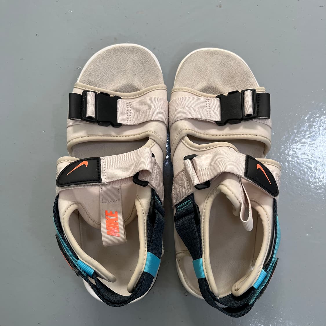 250 나이키 여성 캐년 샌들 0304M 상품이미지7