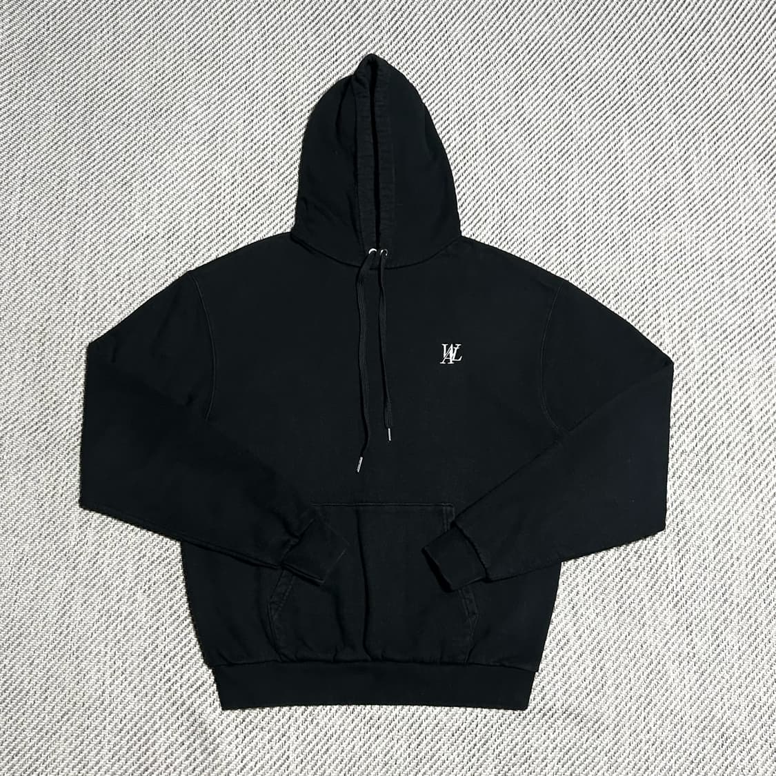 [L] Wooalong 우알롱 블랙 시그니처 후드티 상품이미지1