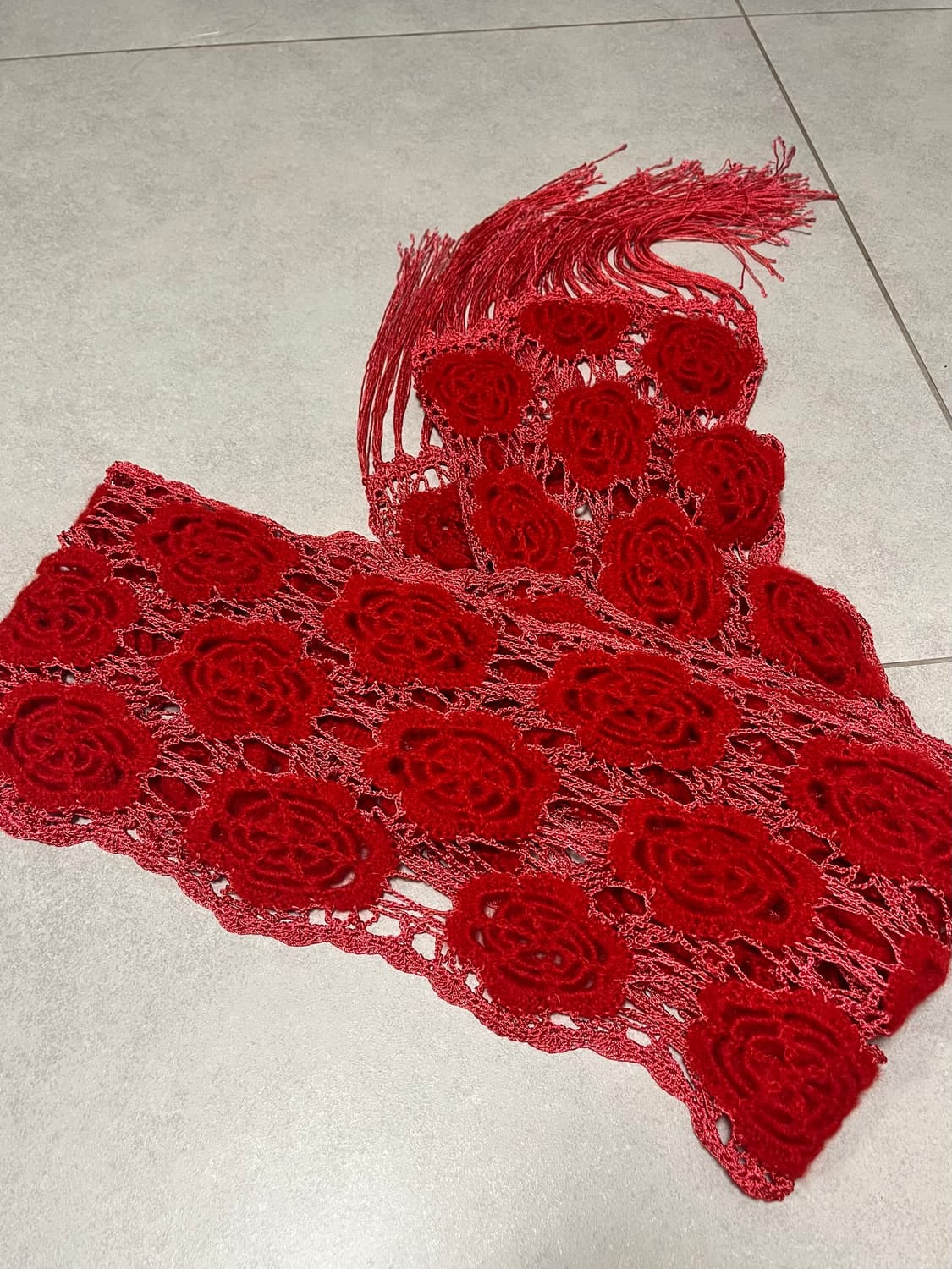 Vintage Red rose scarf 상품이미지1