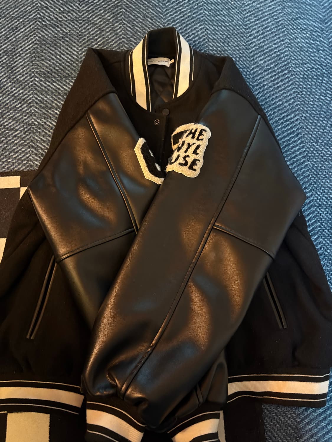 더바이닐하우스 바시티L 상품이미지3