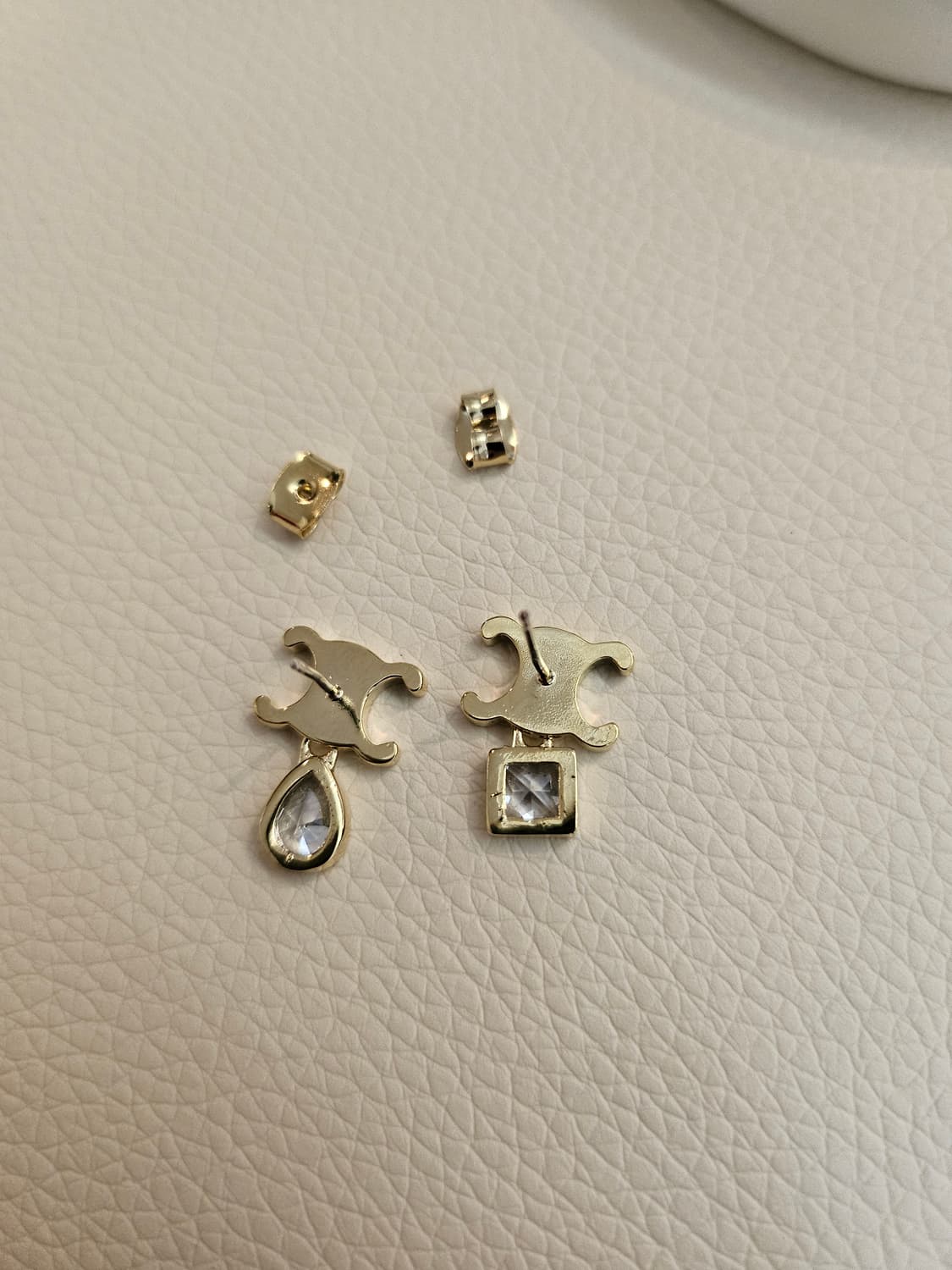 셀린느 금장 트리오페 크리스탈 귀걸이 업사이클링 상품이미지5