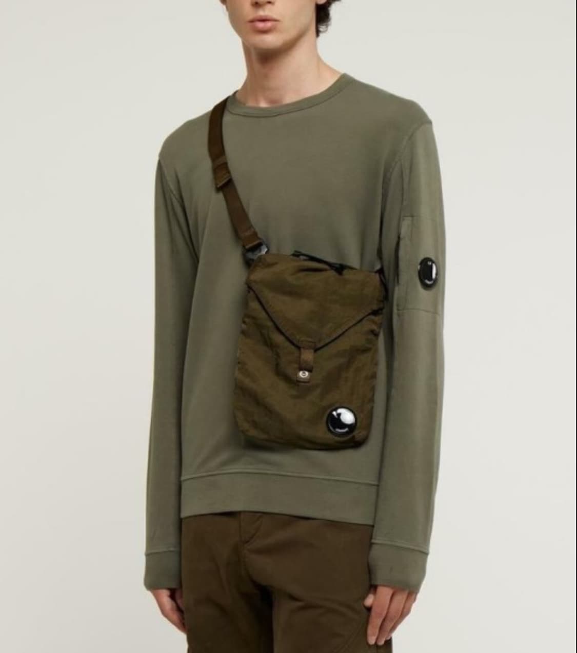 Cp컴퍼니 파우치 크로스백 black 상품이미지1