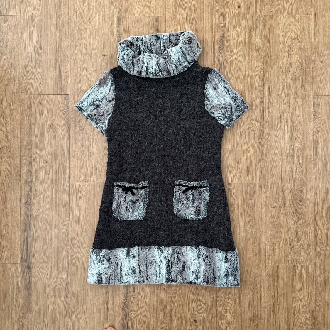 Fur pocket turtleneck knit 상품이미지1