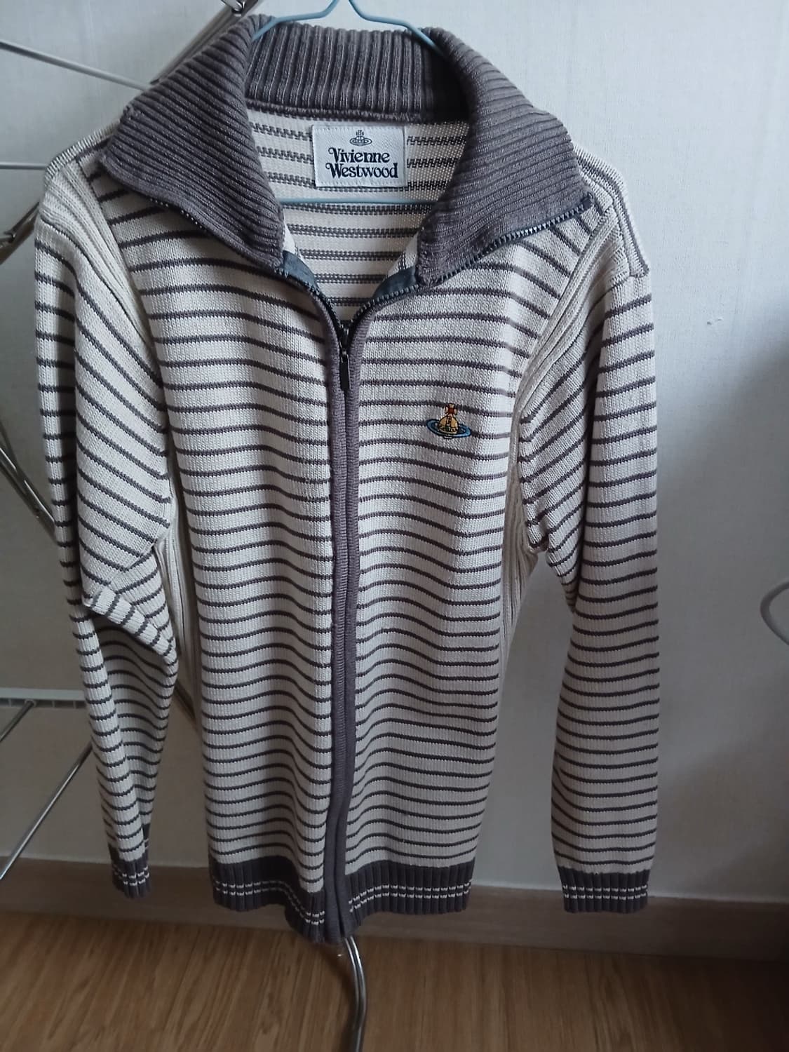 비비안웨스트우드 니트 집업 상품이미지1