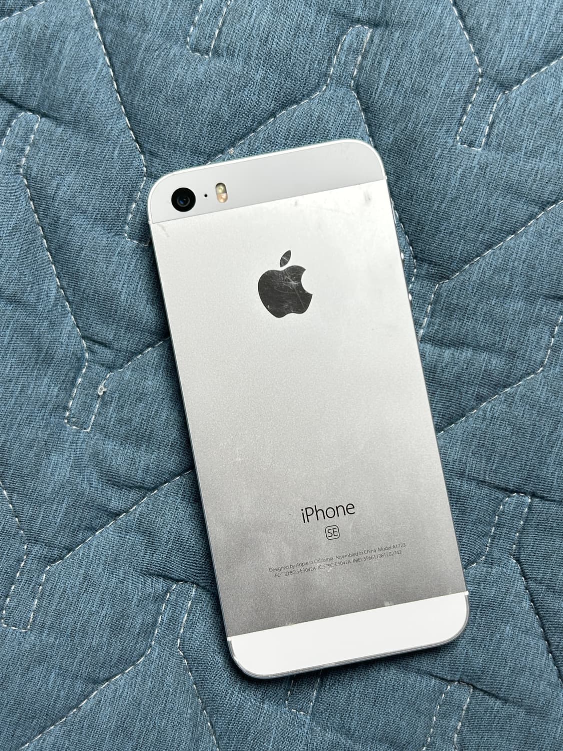 아이폰 SE 1 실버 128  상품이미지3