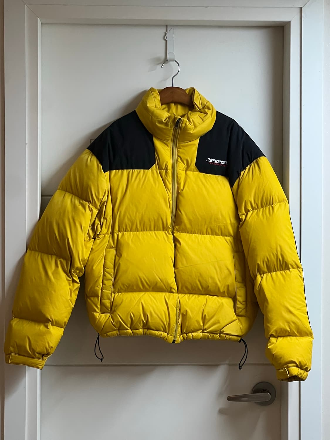 디스이즈네버댓 옐로우 덕다운 배색 자켓 상품이미지1