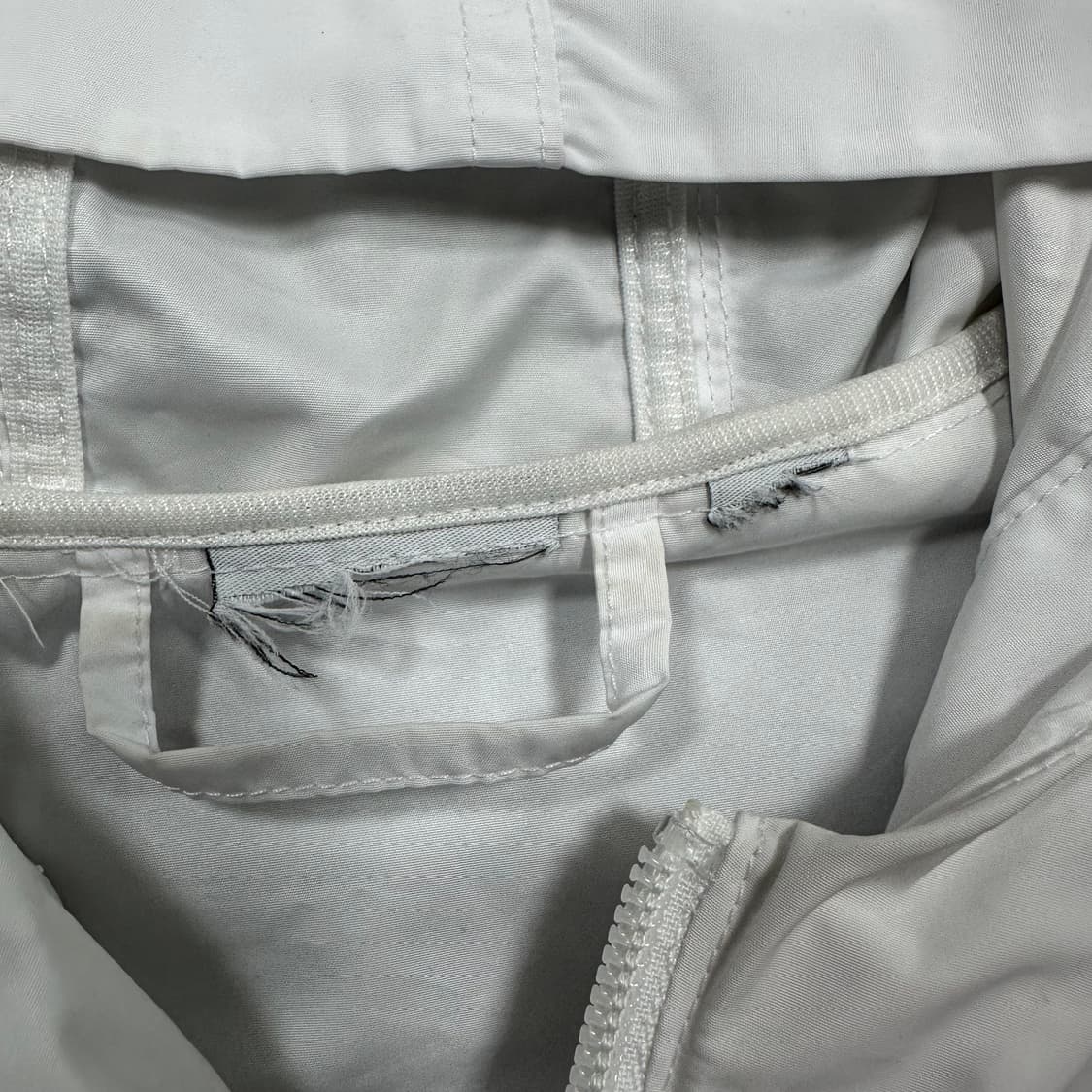 ✨ (바배) 아디다스 파이어버드 백로고 화이트 롱 바람막이  상품이미지3