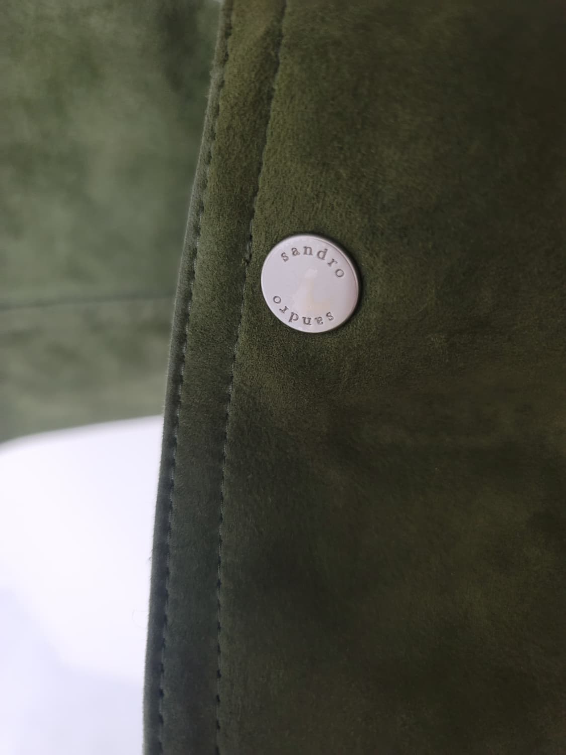 산드로옴므 카키색 양가죽  스웨이드 트러커 자켓 46표기 100정사이즈 상품이미지4