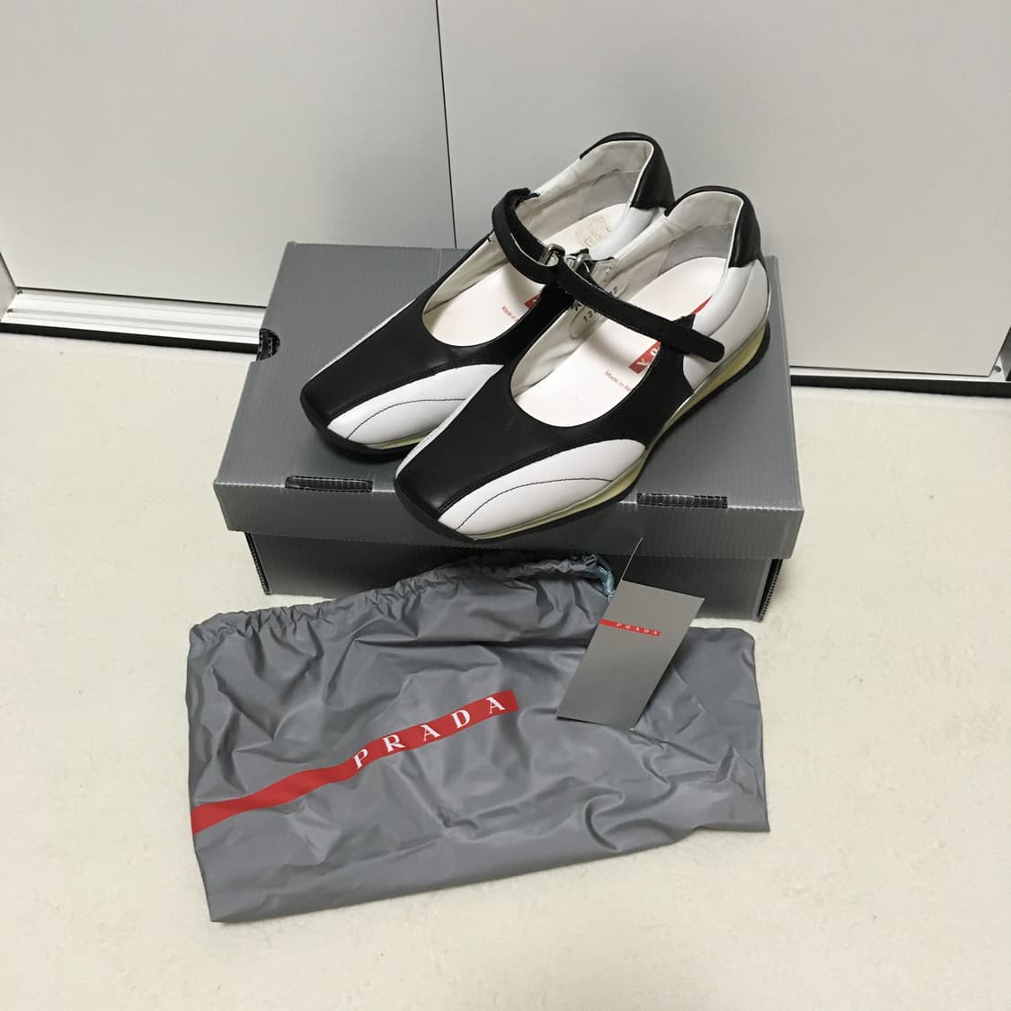 [240]prada sport maryjane 프라다 스포츠 메리제인 상품이미지1