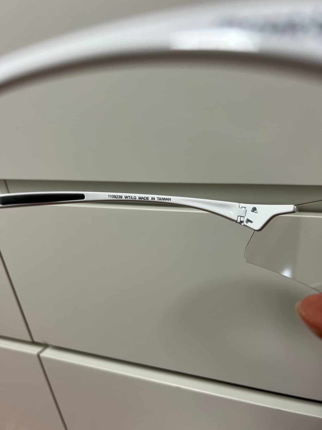 몽벨 변색 선글라스 스트림 글라스 러닝 등산 자전거 고글 초경량 아시아핏 상품이미지3