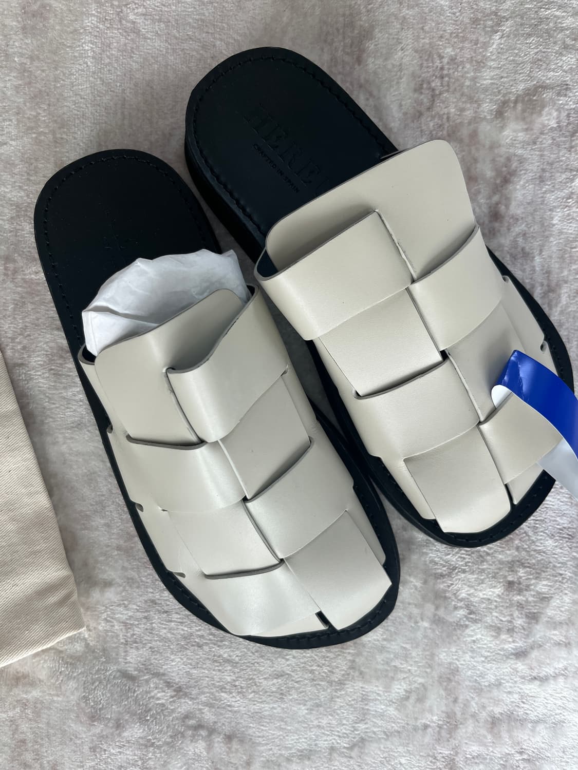 Hereu 헤레우 뮬 새상품 상품이미지1