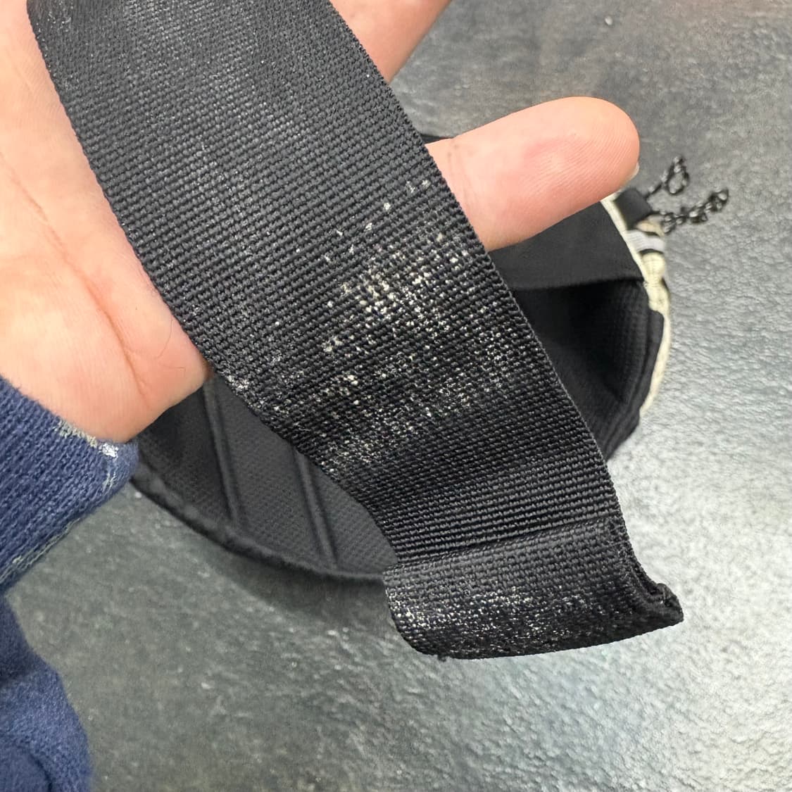 노스페이스 힙색 블랙 / 아이보리 체크 상품이미지4