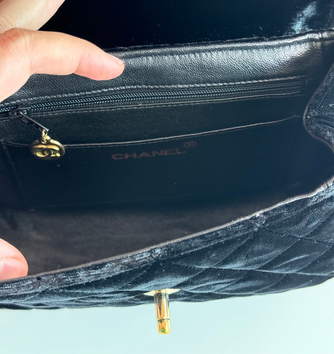 빈티지 샤넬 벨벳 숄더백 상품이미지7