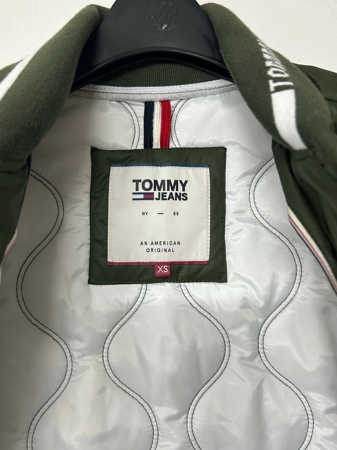 타미힐피거 퀄팅 패딩 카키 xs 상품이미지8