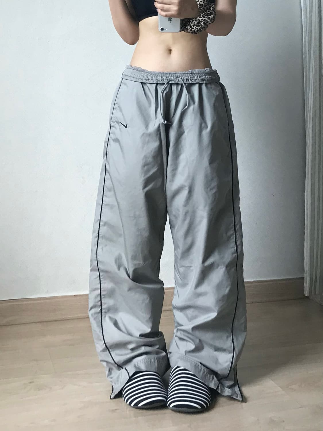 Nike gray track wide fit training pt 상품이미지2