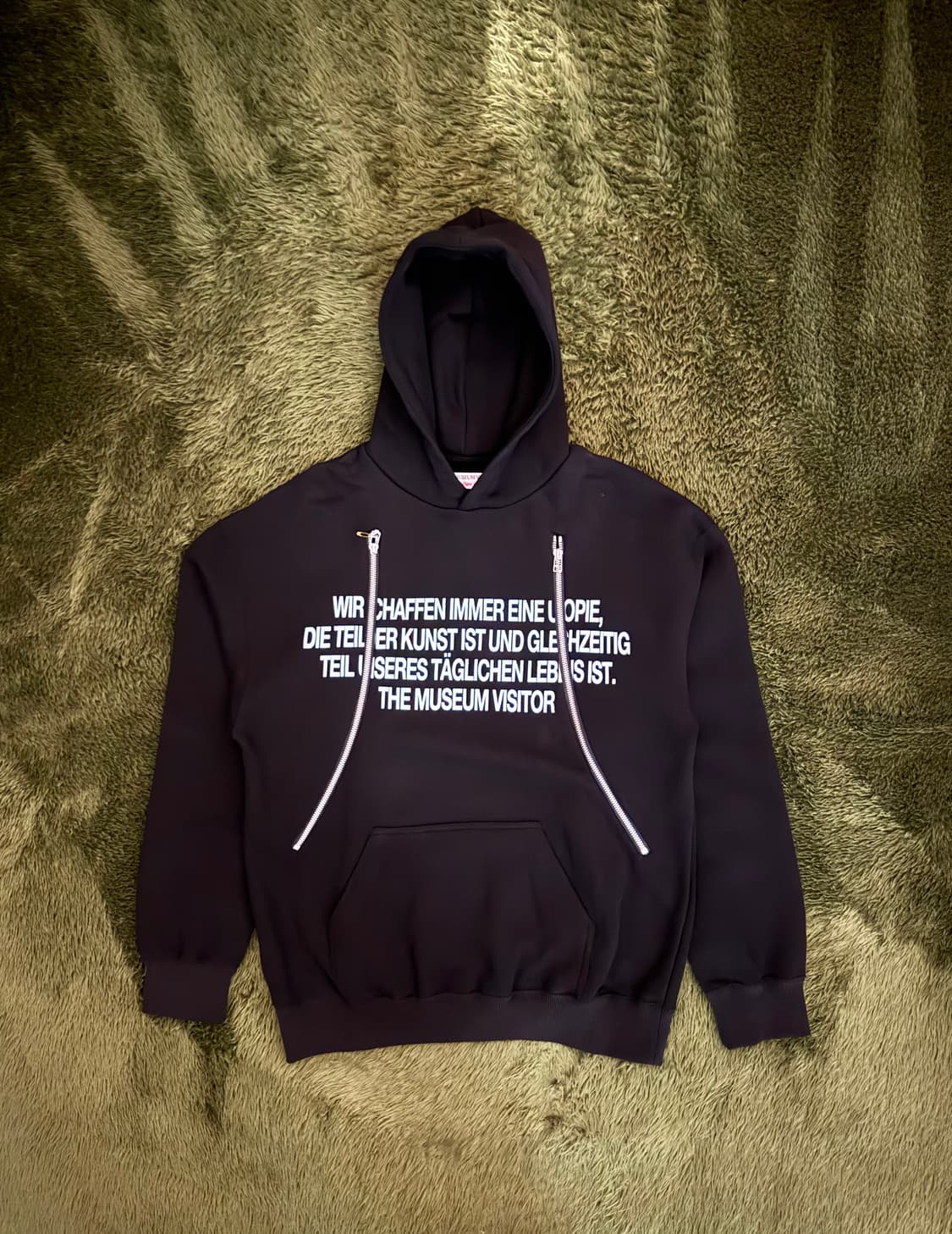 [L] 더뮤지엄비지터 컷아웃 지퍼 후디 후드티 블랙 상품이미지1