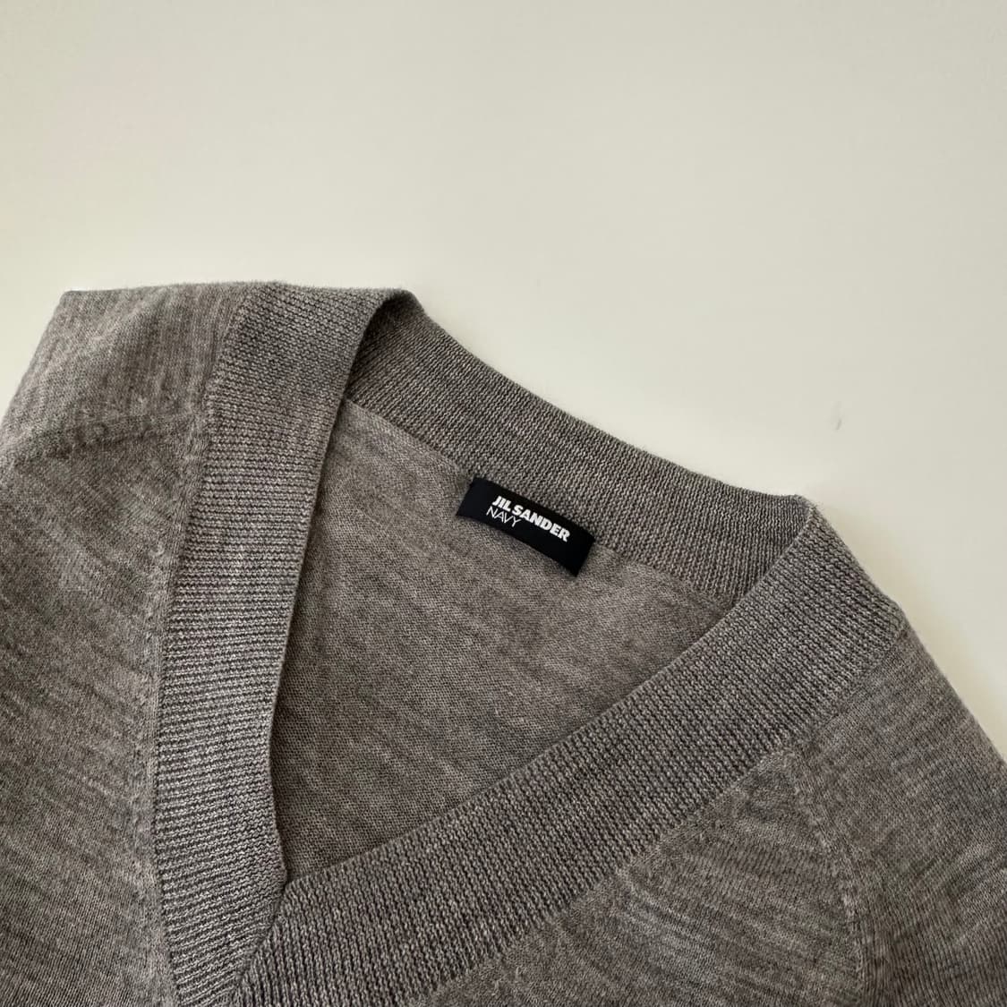 질샌더 jil sander navy 브이넥 울 니트 상품이미지5