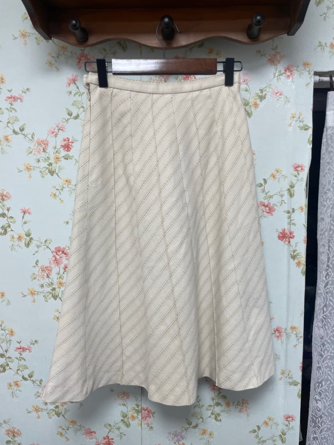 아이보리 미디 스커트 상품이미지2