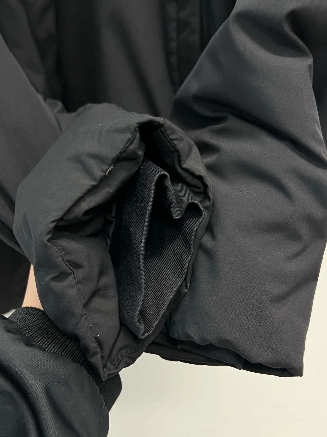 푸마 덕다운 패딩 자켓 블랙 상품이미지5