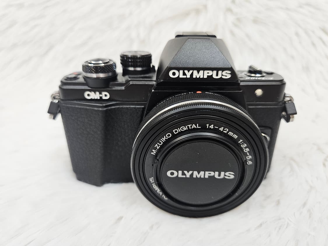 [민트] 올림푸스 OM-D E-M10 Mark II 미러리스 카메라 판매 상품이미지2